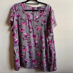 Torrid size 3 gray floral blouse